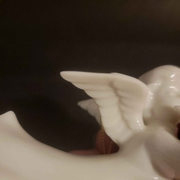 Angel With Horn Ornament Glossy White Porcelain. Made In Japan - Picture 4 of 8